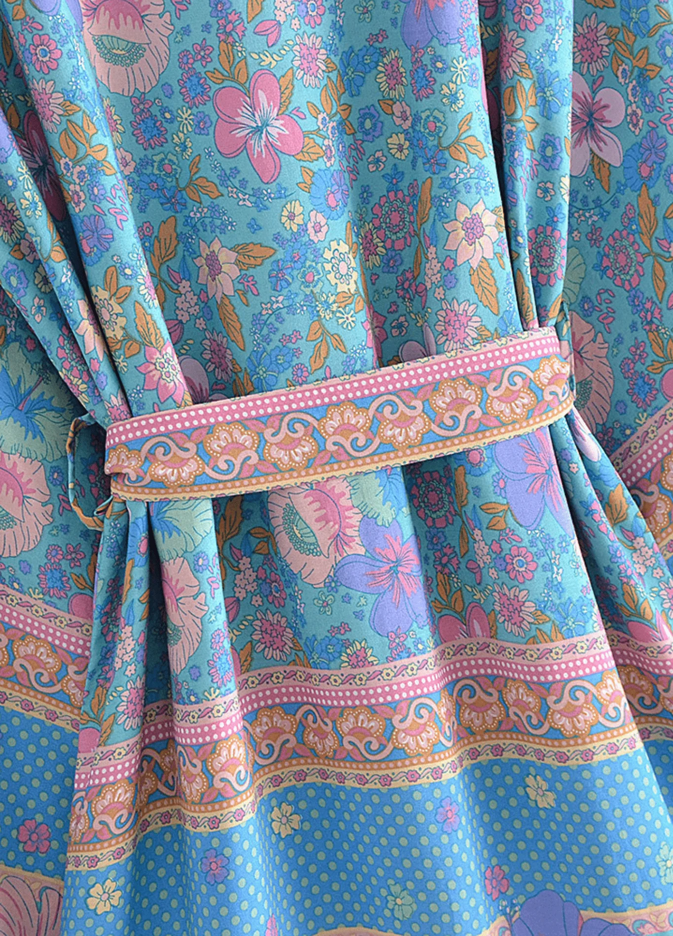 Kimono court fleuri bleu et rose - Image 3