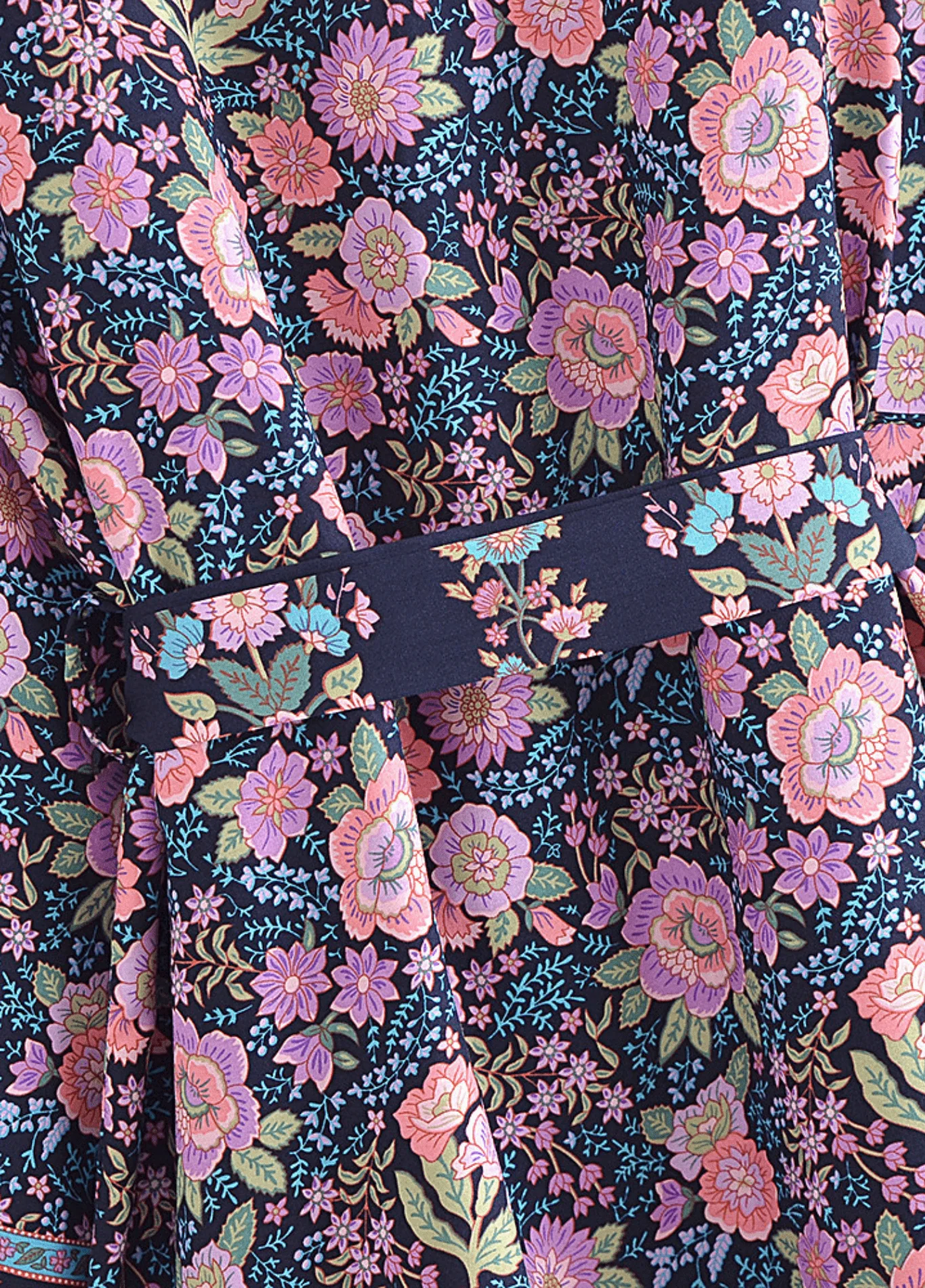 Kimono court fleuri rose et bleu nuit - Image 3